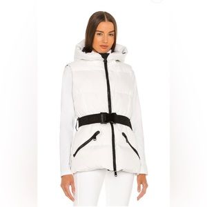 NWT Premier European ski-wear brand Goldbergh Mae goose-down bodywarmer in white
